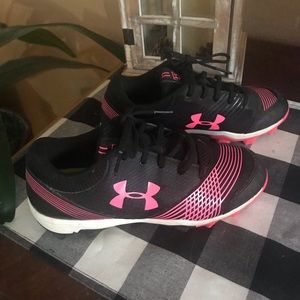 Girls Under Armour Softball Cleats